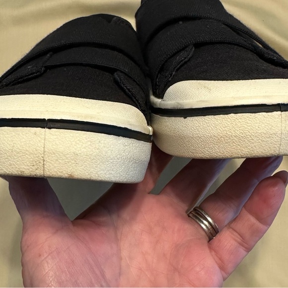 Keen Black Elsa Gore Slip-On Sneakers - Picture 5 of 5